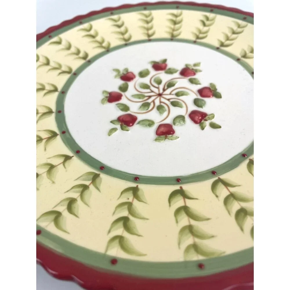 Giftcraft Raised Apple Plates Karla Dornacher Set of 2 8.5